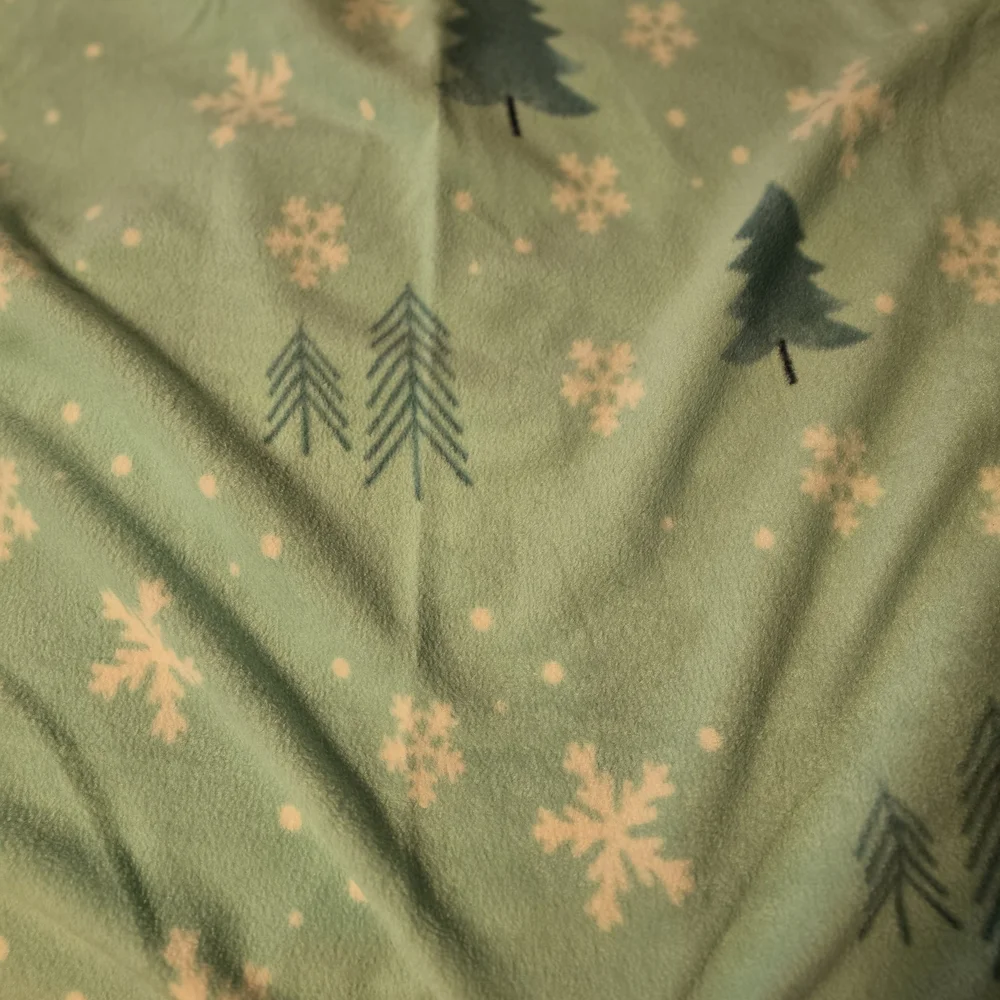 Mint Green Snowflake Fleece Blanket New Handmade 63x49  Inch With Silk Trim
